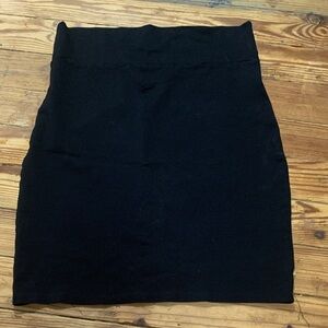 Agnes & Dora Elegant Black Pencil Skirt
